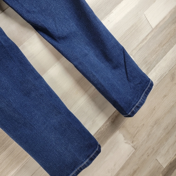 L.L.Bean Classic Fit Straight Jeans Women's Size 2 - Picture 10 of 15